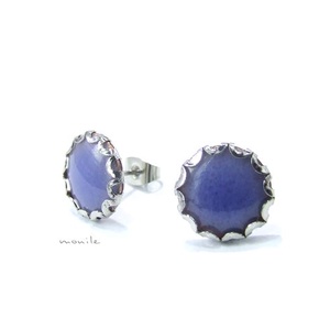 Levendulakék tűzzománc bedugós fülbevaló hullámos széllel - ékszer - fülbevaló - pötty fülbevaló - Meska.hu