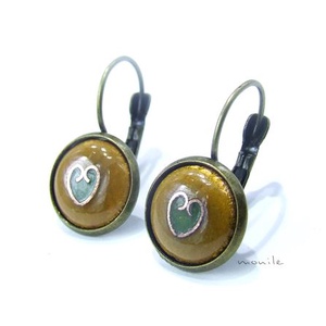 Tűzzománc fülbevaló - szíves mustársárga-zöld, Ékszer, Fülbevaló, Lógó fülbevaló, Ékszerkészítés, Tűzzománc, MESKA