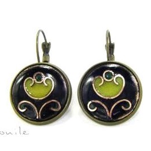 Virágos fekete-zöld tűzzománc fülbevaló, Ékszer, Fülbevaló, Lógós kerek fülbevaló, Ékszerkészítés, Tűzzománc, MESKA
