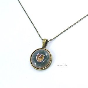 Szíves pisztáciazöld tűzzománc nyaklánc - ékszer - nyaklánc - medálos nyaklánc - Meska.hu