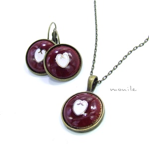 Szives bordó-fehér tűzzománc fülbevaló -  - Meska.hu