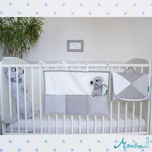 Névre szóló egyedi zsebes tároló kiságyra - otthon & életmód - dekoráció - fali és függő dekoráció - betű & név - Meska.hu