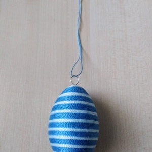 Hímzőfonallal díszített tojások - otthon & életmód - dekoráció - asztal és polc dekoráció - asztaldísz - Meska.hu