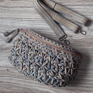 Sofia horgolt övtáska - Meska.hu