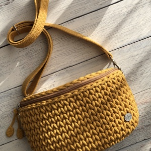 'Emese' horgolt övtáska - táska & tok - övtáska - Meska.hu