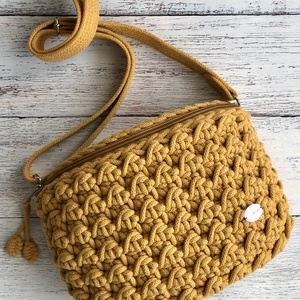 'Nazaré' horgolt övtáska - táska & tok - övtáska - Meska.hu