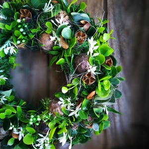 Tavaszi zöld növényes kézműves dekoráció, nyuszival - 27 cm - otthon & életmód - dekoráció - ajtó- és ablak dekoráció - ajtódísz & kopogtató - Meska.hu