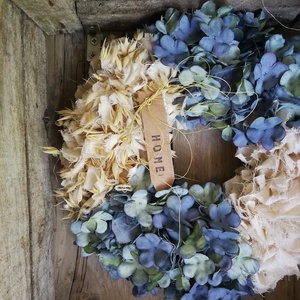 Ajtódekoráció, hortenziás textilszálas koszorú- 30 cm - Meska.hu