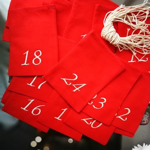 Adventi kalendárium szett, géppel hímzett számokkal - 24 darabos szett - karácsony - adventi díszek - adventi naptár - Meska.hu
