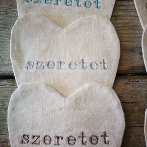 Függődísz dekorációs kiegészítő, szív - 3 darabos szett  - karácsony - karácsonyi lakásdekoráció - karácsonyfadíszek - Meska.hu