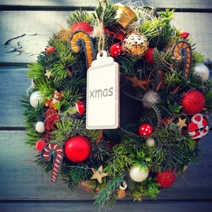 Kézműves karácsonyi kopogtató � hagyományos téli ajtódísz, 23 cm - karácsony - karácsonyi lakásdekoráció - karácsonyi ajtódíszek - Meska.hu