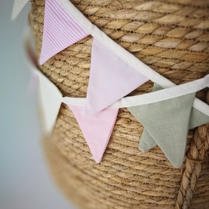 Zászlófüzér, Textil Girland Dekoráció, Babaszoba Dekor, MINI Háromszög Zászló - otthon & életmód - dekoráció - fali és függő dekoráció - girland, zászlófűzér - Meska.hu