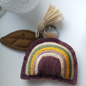 Hímzett szivárvány dekorációs kiegészítő, kulcstartó , Táska & Tok, Kulcstartó & Táskadísz, Táskadísz, , MESKA