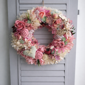 Pasztell tavaszi dekoráció, kopogtató - 32 cm , Otthon & Életmód, Dekoráció, Ajtó- és ablak dekoráció, Ajtódísz & Kopogtató, Csomózás, Virágkötés, MESKA