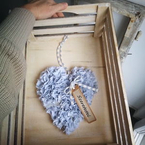 Textilszálas szív dekoráció, köszönőajándék - világoskék színben - otthon & életmód - dekoráció - ajtó- és ablak dekoráció - ajtódísz & kopogtató - Meska.hu