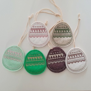 Húsvéti függődísz tojások, hímzett szett - 6 darabos - ünnepi díszek, dekorációk - húsvéti díszek és dekorációk - húsvéti tojás, hímestojás - Meska.hu