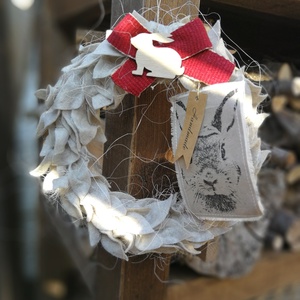 Filc leveles dekoráció, tavaszi nyuszis kopogtó - 22 cm  - ünnepi díszek, dekorációk - húsvéti díszek és dekorációk - húsvéti ajtódísz, kopogtató - Meska.hu