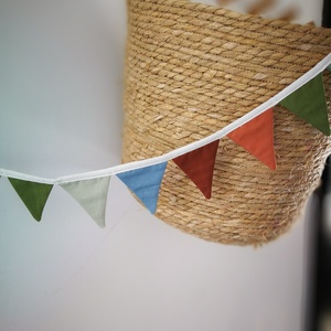 Zászlófüzér, Textil Girland Dekoráció, Babaszoba Dekor, MINI Háromszög Zászló - otthon & életmód - dekoráció - fali és függő dekoráció - girland, zászlófűzér - Meska.hu