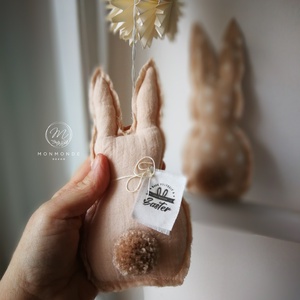 Nyuszis függődísz dekoráció - 2 darabos szett - ünnepi díszek, dekorációk - húsvéti díszek és dekorációk - húsvéti ablakdíszek - Meska.hu