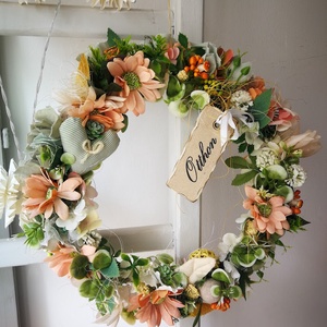 Pasztell narancs virágos kopogtató � ajtódísz, 32 cm - Meska.hu