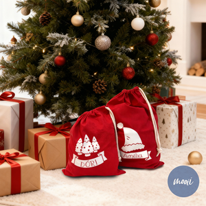 Mikulás zsák a kisgyermek nevével - Mikulás sapkás, fenyőfás, hóemberes, rénszarvasos - Meska.hu