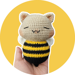 BEE HAPPY - Horgolt MéhecskeCica, Játék & Sport, Plüssállat & Játékfigura, Más figura, Horgolás, MESKA