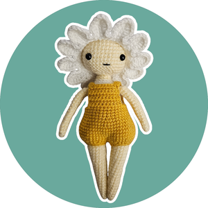 MAKE IT BLOOM - Horgolt Százszorszép Tündér, Játék & Sport, Plüssállat & Játékfigura, Más figura, Horgolás, MESKA