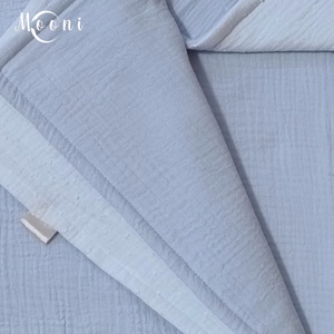 Bélelt dupla géz baba ágynemű szett (világoskék-fehér) - otthon & életmód - babaszoba, gyerekszoba - baba ágynemű - Meska.hu