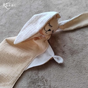 Dupla géz / waffle szundi nyuszi (bézs) - játék & sport - 3 éves kor alattiaknak - alvóka & rongyi - Meska.hu