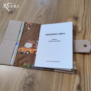Erdei autókázás � Gyermek egészségügyi kiskönyv borító - baba - mama - babaemlékek - egészségügyi kiskönyv borító - Meska.hu