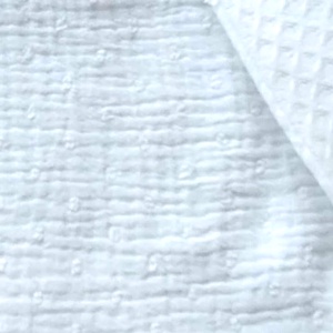 Fehér dupla géz és waffle baba nyálkendő - baba - mama - babaruházat - nyálkendő - Meska.hu