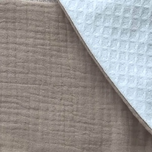 Camel dupla géz és waffle baba nyálkendő - baba - mama - babaruházat - nyálkendő - Meska.hu