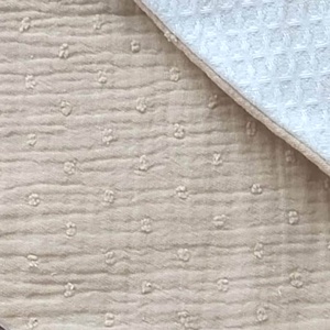 Dupla géz és waffle nyálkendő babáknak � bézs - baba - mama - babaruházat - nyálkendő - Meska.hu