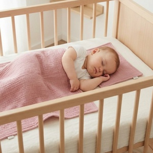 Baba ágynemű szett kiságyba � bélelt dupla géz (sötét mályva-rózsaszín) - baba - mama - baba ágynemű - szett kiságyba - Meska.hu