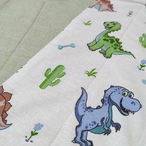 Dinós ovis lepedő és derékalj � bélelt pamut fektető bölcsibe és oviba - játék & sport - ovis felszerelés - ovis lepedő - Meska.hu