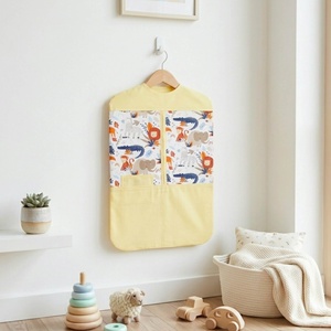 Szafari mintás ovis ruhás zsák vállfára � vállfás ruhazsák bölcsibe és oviba - játék & sport - ovis felszerelés - ovis zsák - Meska.hu