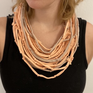 Barackvirág pamut pólónyaklánc - ékszer - nyaklánc - statement nyaklánc - Meska.hu