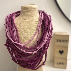 Ibolya pamut pólónyaklánc, Ékszer, Nyaklánc, Statement nyaklánc, Ékszerkészítés, Újrahasznosított alapanyagból készült termékek, MESKA