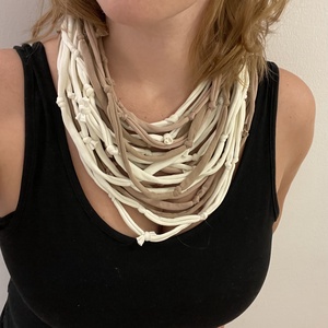 Púder pamut pólónyaklánc - ékszer - nyaklánc - statement nyaklánc - Meska.hu