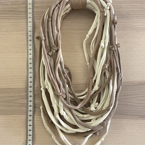 Púder pamut pólónyaklánc - ékszer - nyaklánc - statement nyaklánc - Meska.hu