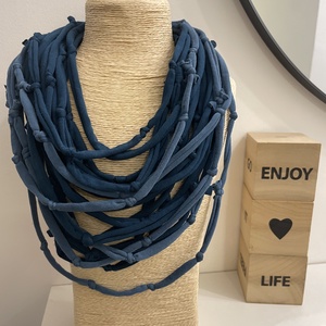 Denim pamut pólónyaklánc, Ékszer, Nyaklánc, Statement nyaklánc, Ékszerkészítés, Újrahasznosított alapanyagból készült termékek, MESKA