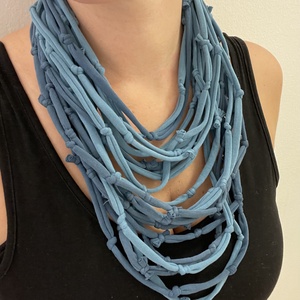 Denim light pamut pólónyaklánc - ékszer - nyaklánc - statement nyaklánc - Meska.hu