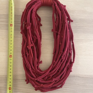 Red velvet pamut pólónyaklánc - ékszer - nyaklánc - statement nyaklánc - Meska.hu