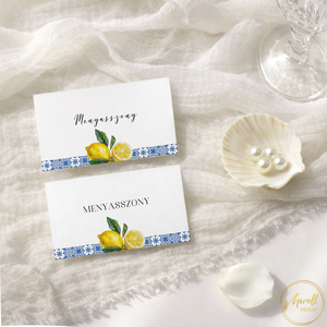 Esküvői ültetőkártya/ ültető / névkártya / asztali névkártya / vendég névtábla - Amalfi Ceramica (citromos kék csempés), Esküvő, Meghívó & Kártya, Meghívó, Fotó, grafika, rajz, illusztráció, MESKA