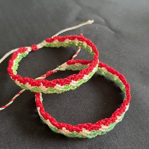 Magyaros karkötő - Meska.hu