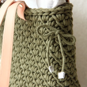 Olive - Horgolt válltáska olajfa színben, kivehető béléssel - táska & tok - kézitáska & válltáska - válltáska - Meska.hu