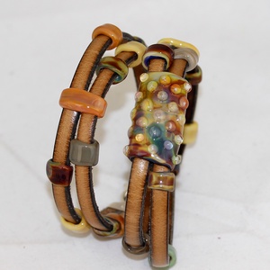 'Jungle mix' többsoros bőr karkötő-egyedi üveggyöngyökkel -  - Meska.hu