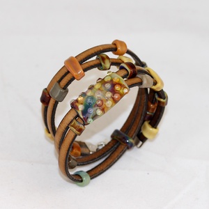 'Jungle mix' többsoros bőr karkötő-egyedi üveggyöngyökkel -  - Meska.hu