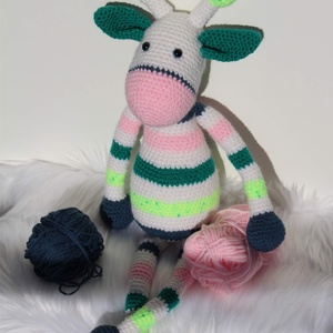 Horgolt zsiráf amigurumi - Rose, Játék & Sport, Plüssállat & Játékfigura, Zsiráf, Horgolás, Baba-és bábkészítés, Meska