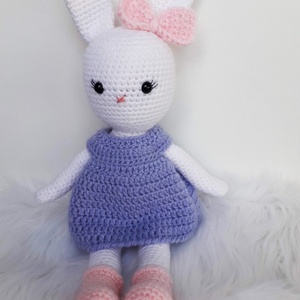 Horgolt nyuszi amigurumi - Lili - játék & sport - plüssállat & játékfigura - nyuszi - Meska.hu